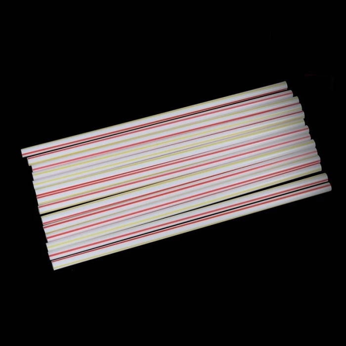 Plasic straws