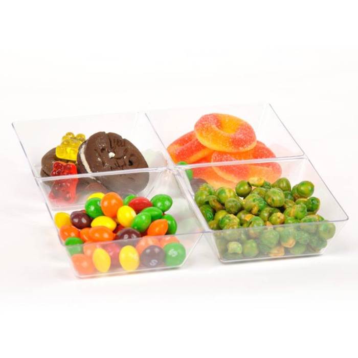 snacks plate  from DisposablesInc.com The best import service in China. Import your disposable items and products from us.