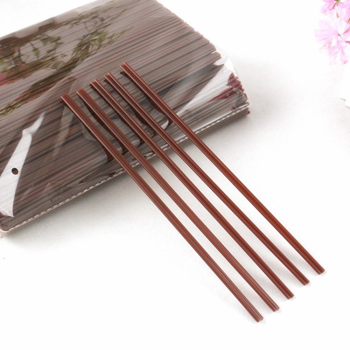 Plastic coffee straws